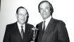 En 1985, le skieur autrichien probablement le plus célèbre, Toni Sailer (*1935 † 24 août 2009), a reçu un trophée ISPO. Toni Sailer (à droite) n'était pas seulement détenteur de trois médailles d'or olympiques, gagnées en 1956 aux Jeux olympiques d'hiver de Cortina D'Ampezzo et de sept titres de champion du monde, mais aussi acteur et chanteur. La marque de sport haut de gamme Toni Sailer, fondée en 2004, porte son nom.