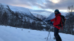 Carlos mal bei einem schönen Wintertag in Norwegen. Der Gewichtsunterschied zwischen der neuen GORE-TEX PRO Jacke und seiner älteren Version sei für Carlos klar spürbar. 