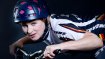 Claudia Pechstein präsentiert den neuen Rockwell Helm
