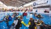 Tauchen auf der f.re.e: Im großen Pool kann man seinen neuen Anzug gleich testen.