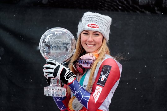 2. Mikaela Shiffrin, 607.200 Instagram-Follower: Mikaela Shiffrin ist der aufstrebende Stern der Wintersportszene. Die US-Amerikanerin ist mit ihren 23 Jahren schon jetzt zweimalige Olympiasiegerin und dreimalige Weltmeisterin. Die in der Öffentlichkeit eher ruhige und bodenständige Shiffrin ist schon jetzt Werbegesicht für Weltmarken wie Oakley, Bose, Longines oder Barilla. Die Zukunft des Skisports gehört ihr.