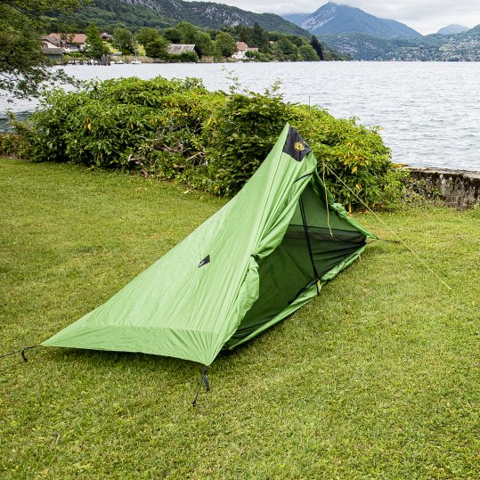 six moons lunar solo tent