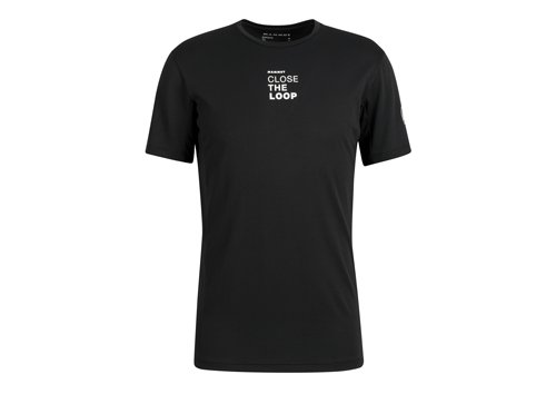Mammut Close The Loop T-Shirt made from recycled climbing ropes Mammut Close The Loop T-Shirt made from recycled climbing ropes