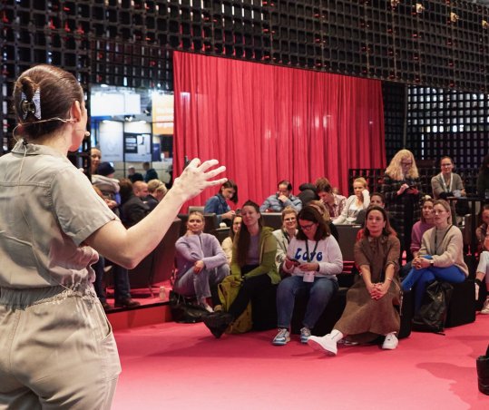 Talk über Frauensport auf der ISPO