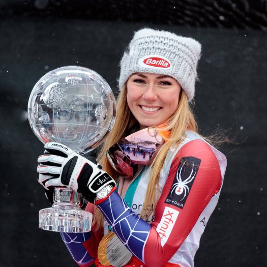 2. Mikaela Shiffrin, 607.200 Instagram-Follower: Mikaela Shiffrin ist der aufstrebende Stern der Wintersportszene. Die US-Amerikanerin ist mit ihren 23 Jahren schon jetzt zweimalige Olympiasiegerin und dreimalige Weltmeisterin. Die in der Öffentlichkeit eher ruhige und bodenständige Shiffrin ist schon jetzt Werbegesicht für Weltmarken wie Oakley, Bose, Longines oder Barilla. Die Zukunft des Skisports gehört ihr.