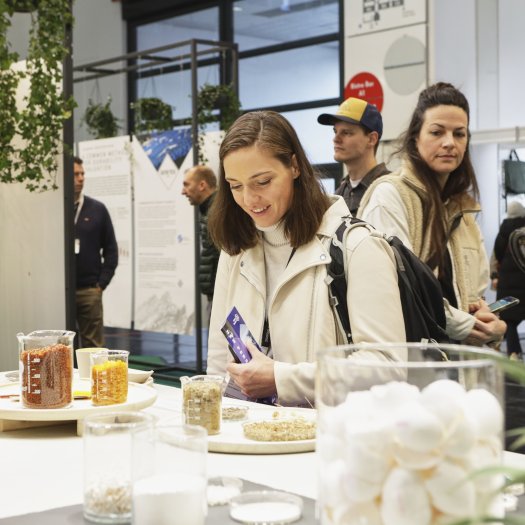 Le Material Lab & Circular Experience a offert un aperçu passionnant de la science des matériaux.