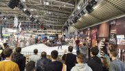 Auch Skater kommen voll auf ihre Kosten: Ob Longboard oder Skateboard, auf der ISPO Munich treffen sich Hersteller und Szenegrößen zum Austausch.