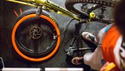 A startup also drew attention to itself when it comes to tires: With their rubber-free tubing, the Austrians from Tubolito promise less weight than conventional tubing, but double robustness.