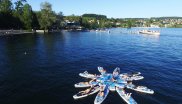 With the Yoga Island for SUPers, group activities are also possible: either relaxing together in the sun or doing yoga exercises. Or just have a chat.