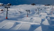 Als einer der ersten Snowparks in Europa zählt Avoriaz auch heute noch zu den Top-Freestyle-Adressen. Mit verschiedenen Parks unterteilt nach Schwierigkeit und dem Burton Stash Park ist viel Abwechslung geboten.