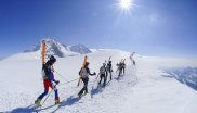 Die Trofeo Mezzalama im italienischen Aostatal ist 45 Kilometer lang und nach dem Pionier des militärischen Bergsteigens Ottorino Mezzalama benannt.