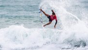 Circa 45 Minuten von Tokio entfernt treten sie am Spot „Chiba“ an. 20 Männer und 20 Frauen surfen jeweils in einer Kategorie – dem Shortboard. Der Zwei-Tage-Contest wird wohl eine Art US Open in Japan.