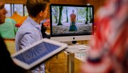 Jedes Start-up reicht ein Bewerbungsvideo ein, das von der Jury angesehen und diskutiert wird.