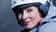 Claudia Pechstein präsentiert den neuen Rockwell Helm