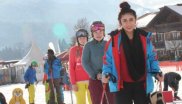 Das erste Mal auf Skiern: Langsam herantasten auf dem Roll-Teppich