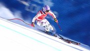 Deutschlands Ski-Ass Viktoria Rebensburg fährt auf Stöckli Laser ab.