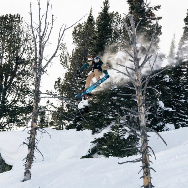 Travis Rice gehört als Profi-Snowboarder zur absoluten Weltspitze.