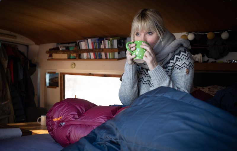 Tee gegen die Kälte beim Wintercamping