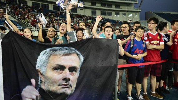 En_Mourinho_China-Fans-020318