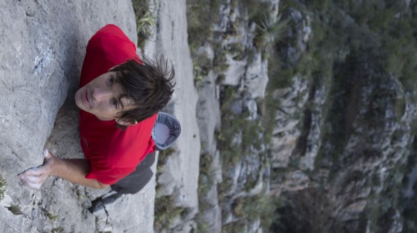 Especialista en solo libre Alex Honnold