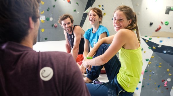 Kletter und Bouldern sind, in den Ballungsräumen, absolute Social-Sportarten.