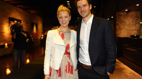 Hochzeit am Tag nach Weihnachten: Felix Neureuther und Miriam Gössner, schon länger ein Paar und Eltern der kleinen Matilda, sind nun verheiratet. 