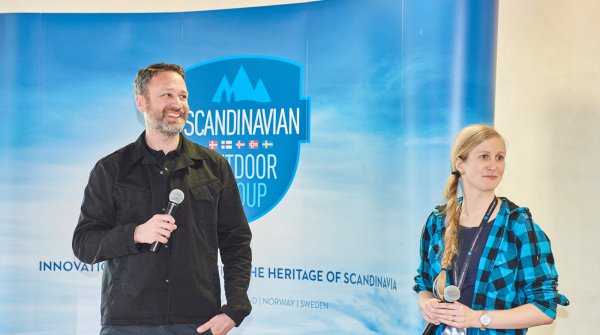 David Ekelund (Chairman of the Board) und Sofia Karlström (Coordinator) auf der SOG-Stage