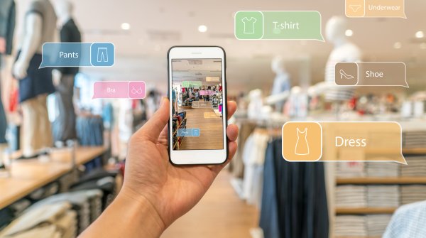 Auch Augmented Reality wird in Zukunft im Retail eine Rolle spielen.
