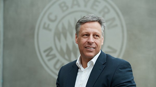 Stefan Mennerich – Director Media, Digital and Communication beim FC Bayern