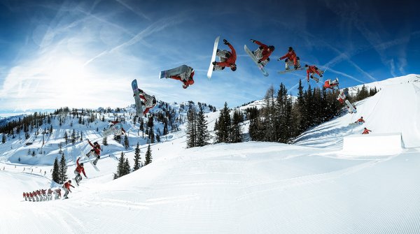 Besondere Highlights im Absolut Park in Flachauwinkl sind die Halfpipe sowie der Burton Stash Park, bei dem Obstacles aus Holz in das natürliche Gelände integriert sind.