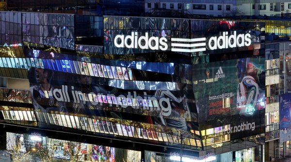 In China, also auch hier im Pekinger Store, geht das Geschäft gut für Adidas.