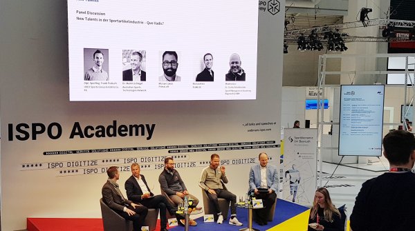 Die Podiumsdiskussion zu den Karrierechancen in der Sportindustrie auf der Academy Bühne der ISPO Munich.