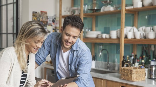 Positive Erfahrungen beim Online Shopping sind den Deutschen sehr wichtig. 