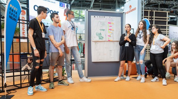 Teilnehmer von Next Entrepreneurs bei ihrem Pitch auf der OutDoor by ISPO 2019.