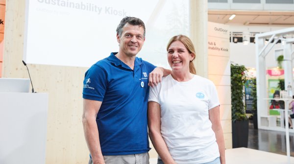 Dr. Thorsten Schulz und Petra Thaller haben auf der OutDoor by ISPO ihr Herzensprojekt Outdoor Against Cancer vorgestellt.