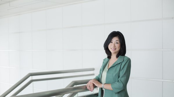 CEO Toko Sakane präsentiert sich mit I.S.T. Corporation zum ersten Mal in Europa und auf der ISPO MUNICH. 