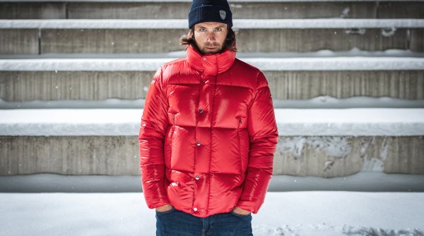 Kjus kommt aus dem Skisport und fokussiert sich auf innovative, leistungsstarke Ski-, Golf- und Lifestyle-Produkte