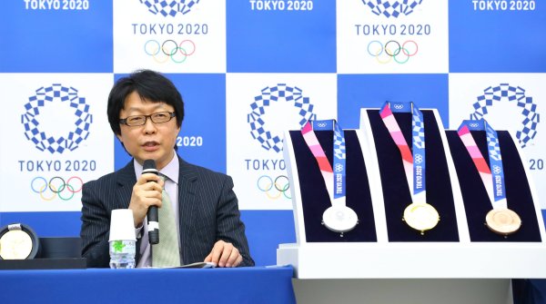 Die Medaillen bei den Olympischen Spielen 2020 bestehen aus gespendeten gebrauchten Haushaltsgeräten.
