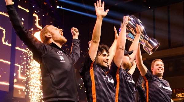 Fitness ist unerlässlich für eSports-Höchstleistungen wie von Fnatic beim CS:GO Dreamhack Masters 2019.