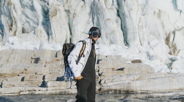 Im Demain Ski-Outfit der HW/2020 Kollektion von Picture Organic Clothing kommt die Xpore Membran erstmals zum Einsatz. 