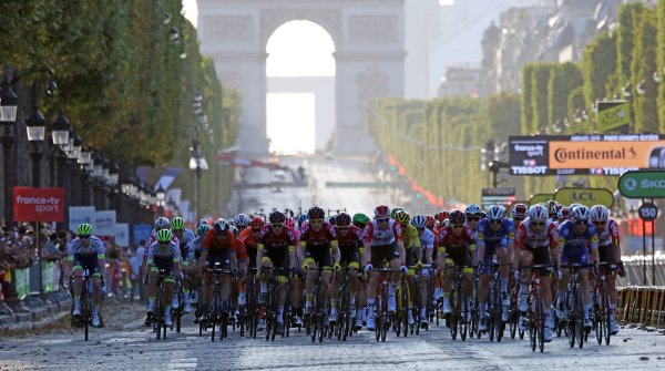 Trotz Corona soll auch 2020 eine - wenn auch verspätete - Tour de France stattfinden.