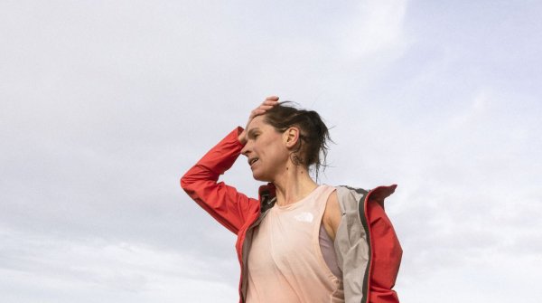 The North Face feiert mit der Kampagne „Explore Everyday“ Frauen, die Berge versetzen. 