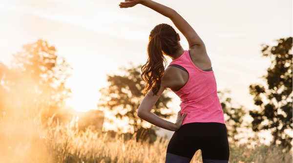 Effektives Rückentraining: so kannst du Schmerzen vorbeugen und deine Rückenmuskulatur effektiv trainieren.