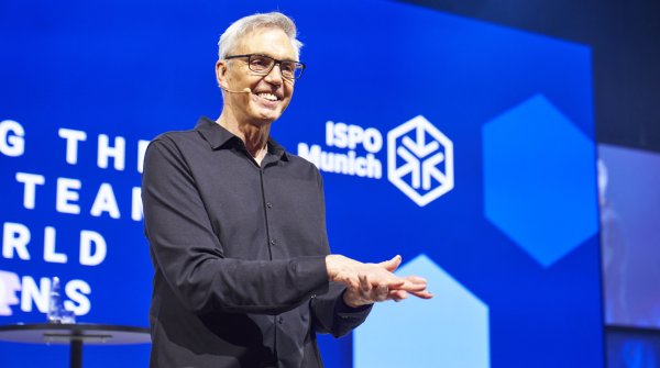 Gordon Herber lors de son discours clé à l'ISPO Munich 2023. 