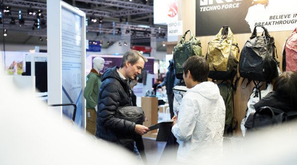 Sales pitch about backpacks