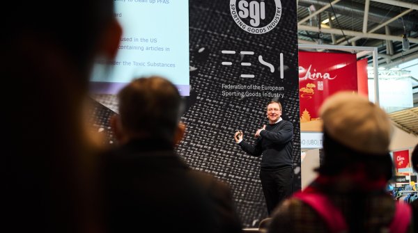 Matthias Czerny gives presentation at ISPO 2024
