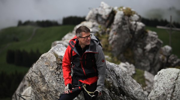 Mammut-CEO Rolf Schmid in the alps.