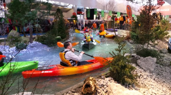 Kayaking at the f.re.e: One of the highlights of Bavaria's largest event and sales fair.