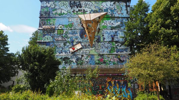 Graffiti-Kunst und Kletterfreuden im Flora Park in Hamburg