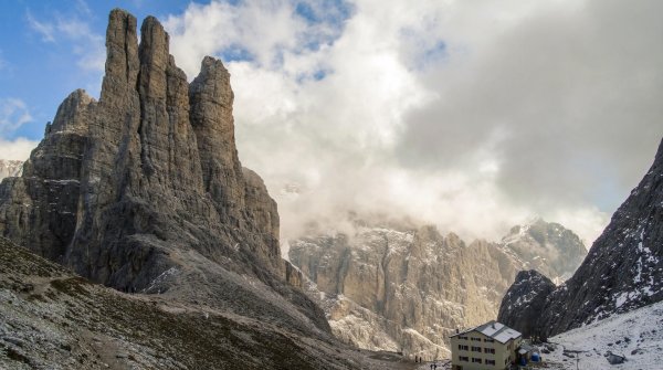 Klettern in der spektakulären Landschaft der Dolomiten